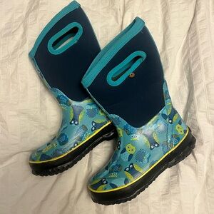 Kids Blue and Teal Owl Bogs Rain and Snow Boots